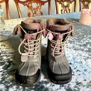 Ugg Butte 11 CWR Snow Boots